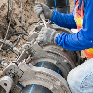 Serviços de Reparo Hidráulico e Pneumático: Mantendo a Produtividade em Alta Bombas de pistões axiais Reparo de Motores orbitais